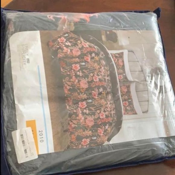 Special 🌺🌺 New Queen set flowers pattern , Set of2 Pillowcases &1Duvet cover - Picture 8 of 8